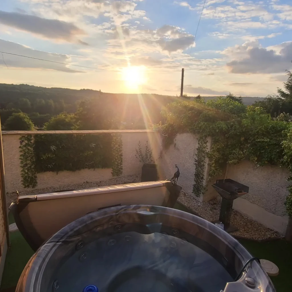 sunset at Wyldwood Cottage